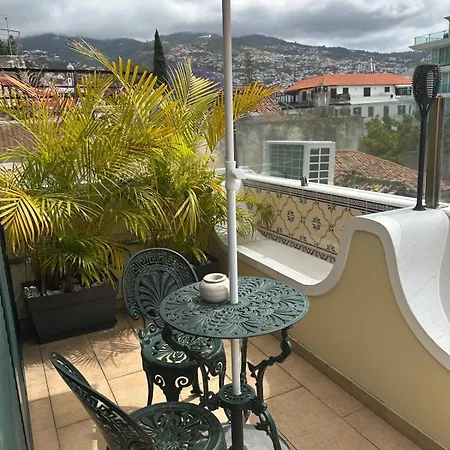Casa Laurinda * פונשל